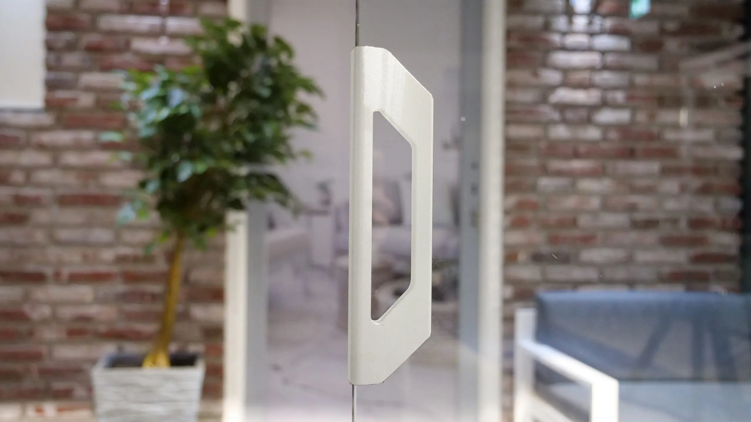 Griff für Glasschiebewand Küche